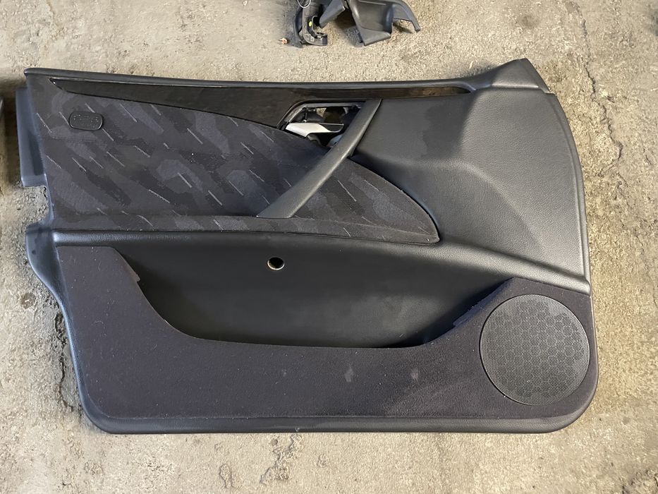 Комплект дверных карт и торпедо w 210