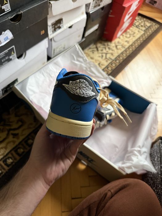 Jordan 1 Travis Scott Fragment marimea 41 si 42