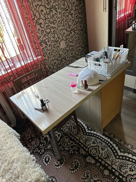 Стол школьный,  .