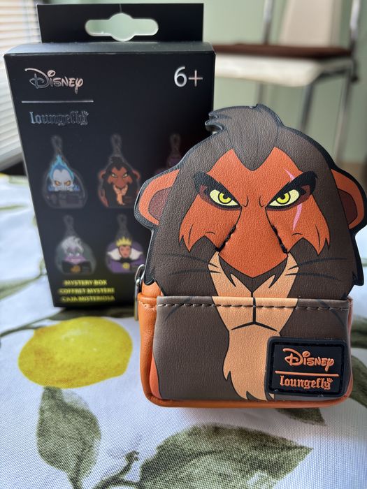 Loungefly backpack keychain disney villains/ключодържател раница дисни