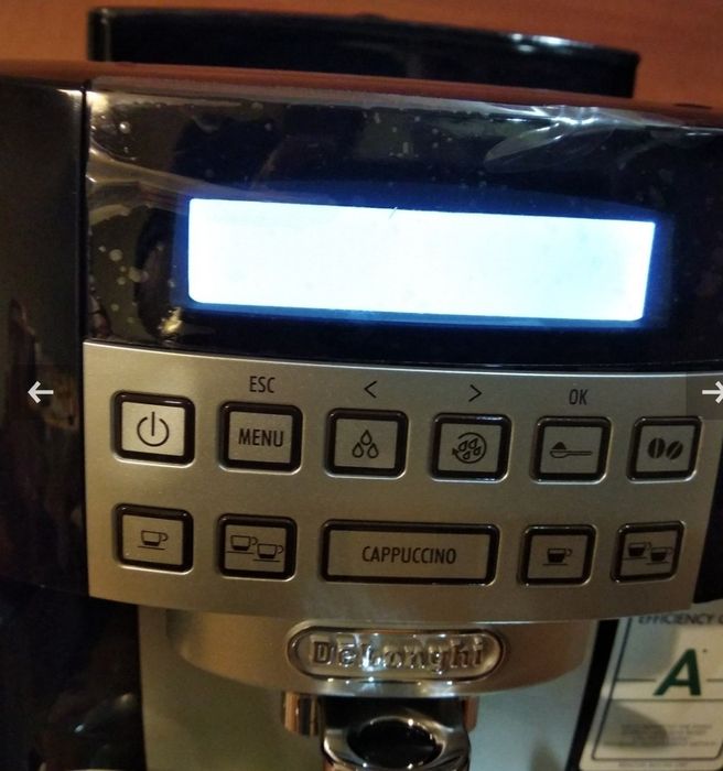 Продам кофемашину Delonghi ECAM 22.360.B