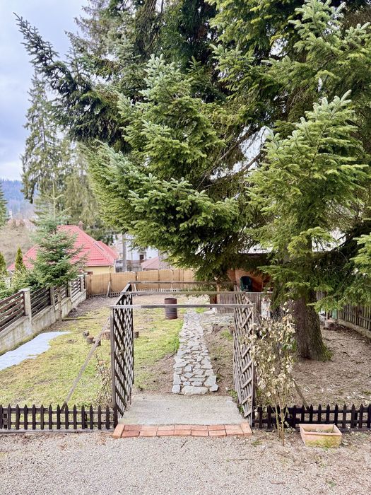 Casa/Vila/Pensiune de inchirat. Afacere la Cheie în Predeal: Vilă Centrală cu Vedere la Pârtie – Profit din Prima Zi