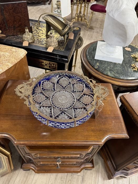 Fructiera deosebita din cristal cu montura din bronz