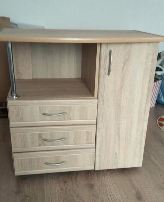 Comoda de vanzare noua