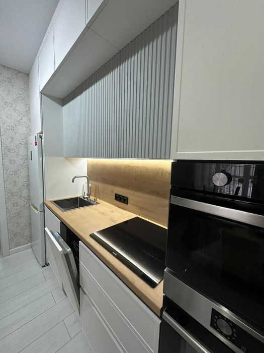 продам двухкомнатную квартиру