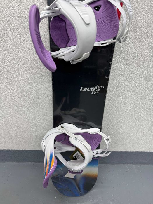 placa noua snowboard nitro lectra L142cm