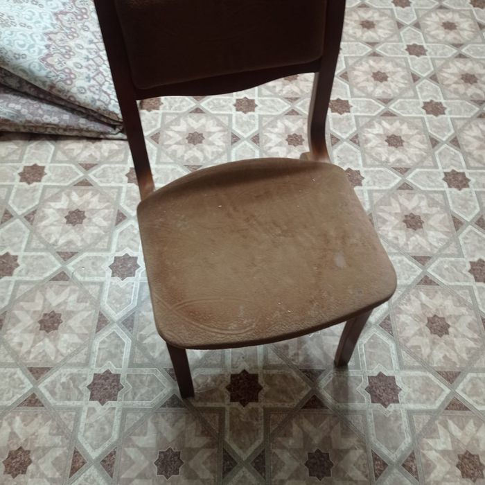 Продам мебель б/у, и морозильник