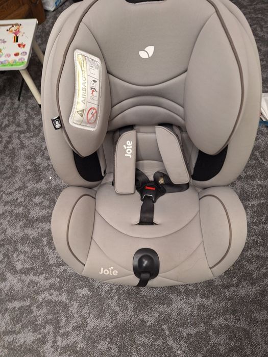 Vând scaun auto copil Joie
