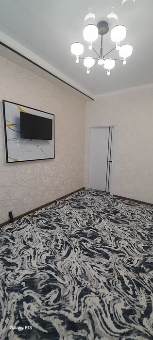 Эски Цумда   2хоналик 3каватда жойлашган квартира 8каватлик янги гиштл