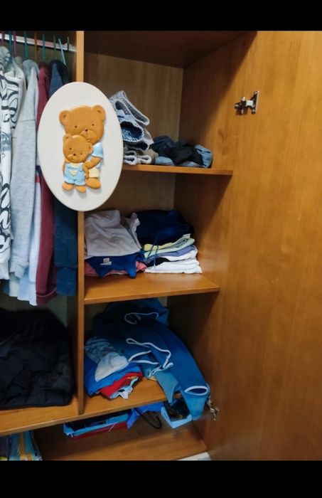 Șifonier camera copilului din lemn