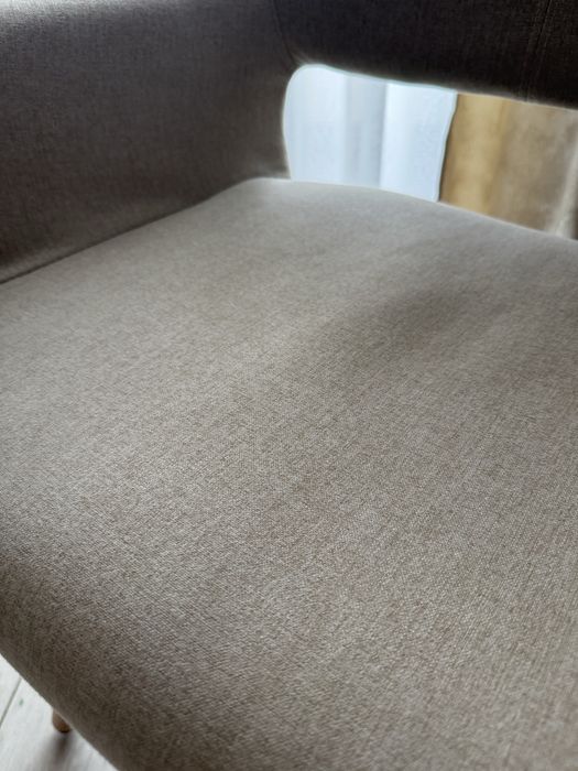 Scaun modern textil bej