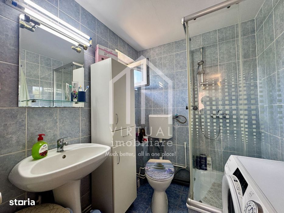 Apartament la casa, 3 camere, 77mp utili + pod (35mp) - Central