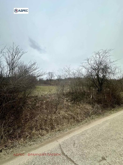 Парцел в Ловеч, област-гр.Троян площ 1449 цена 29000