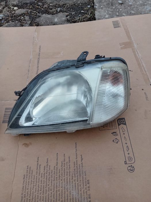 Far faruri Dacia Logan 1