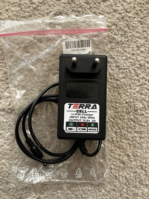 Încărcător / alimentator Terra Cell 12v 2A