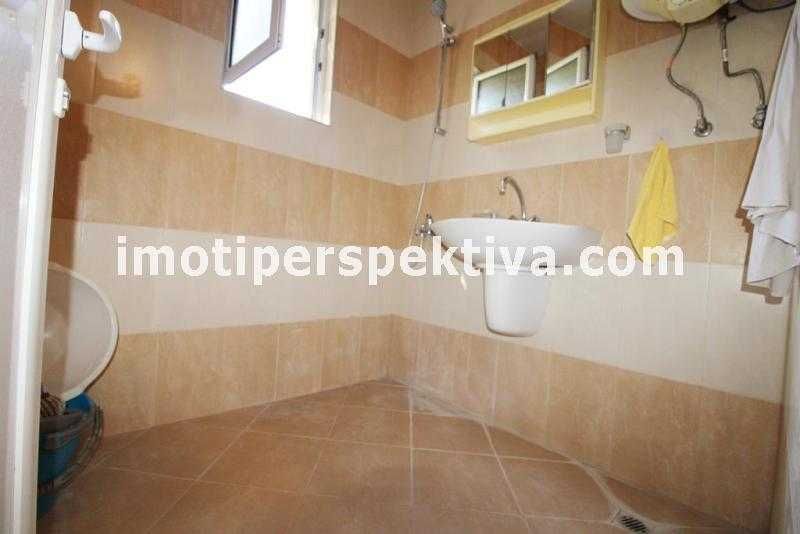 Продава се Тристаен апартамент в Пловдив, Христо Смирненски - 82 кв.м за 1793 €/кв.м - Снимка #5