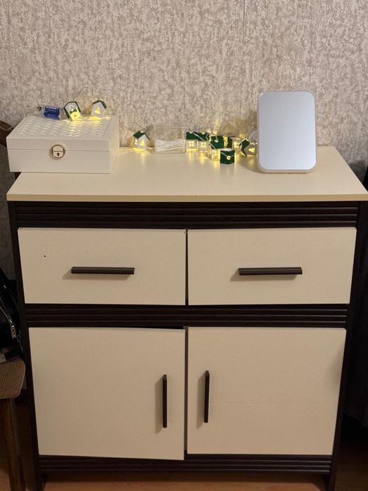 Жиһаз жақсы күйде сатылады!