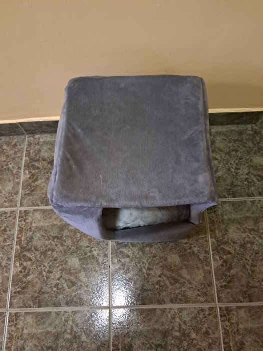 Къщичка за куче до 4 килограма