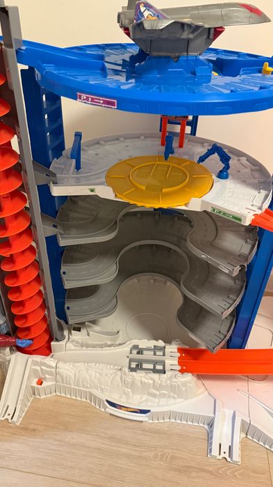 Трек Хот Вилс Hot Wheels
