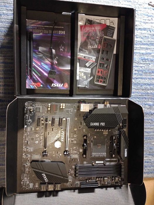 MSI B450 GAMING PRO CARBON WIFI +  Ryzen 5 5600G, шестядрен 3.9/4.4GHz