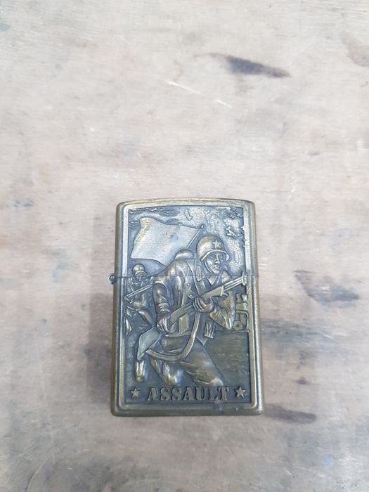 Зажигалка бензиновая Зиппо