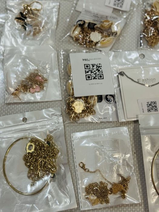 Распрадажа!Новые разные комплект бижутерии! (Магазин закрывается)