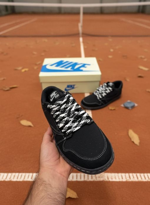 Jordan 1 Low x Travis Scott Black Phantom