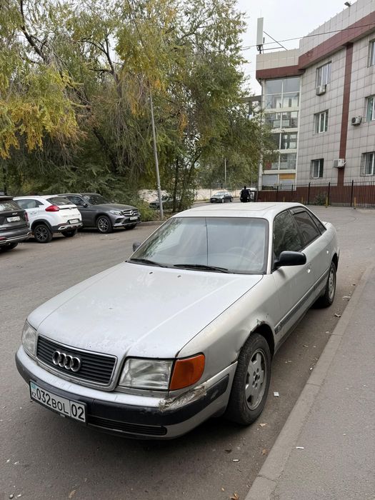 Ауди С4 газ-бензин