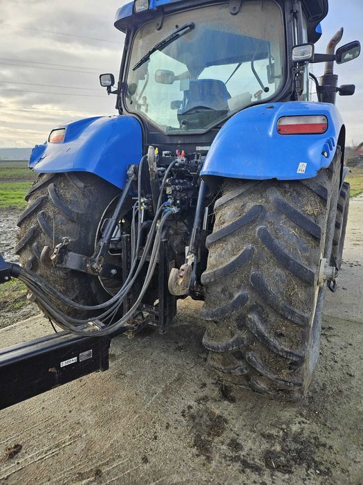 vand tractor new holland T7030