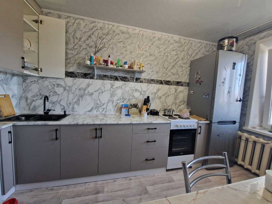 продам  1 ком.квартиру 7 мкр