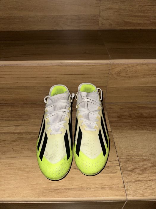 Продам футбольные бутцы