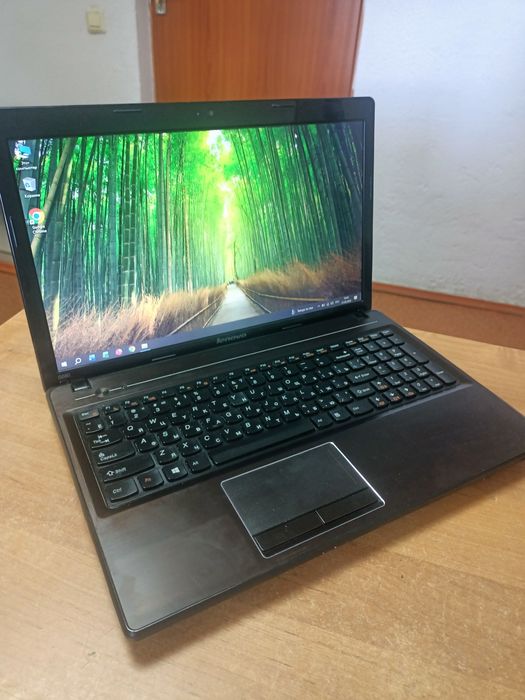 Ноутбук в хорошем состоянии. Core i7.