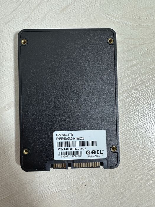Продам SSD на 1 Тб