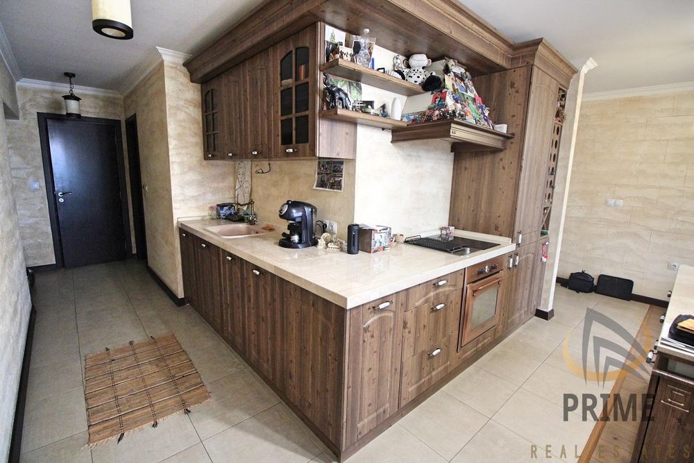 Дава се под наем Двустаен апартамент в Бургас, Център - 100 кв.м за 700 € - Снимка #7