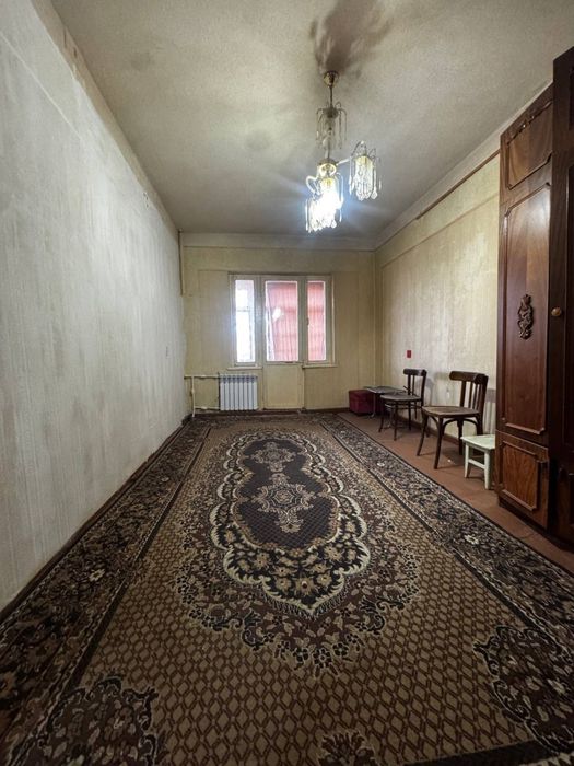 2 комнатная 3 этаж новая планировка хороший раион!