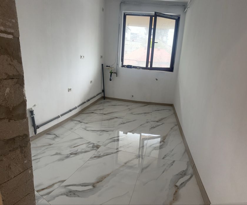 Vand apartament 2 camere  militari  pacii in spare la autogara !