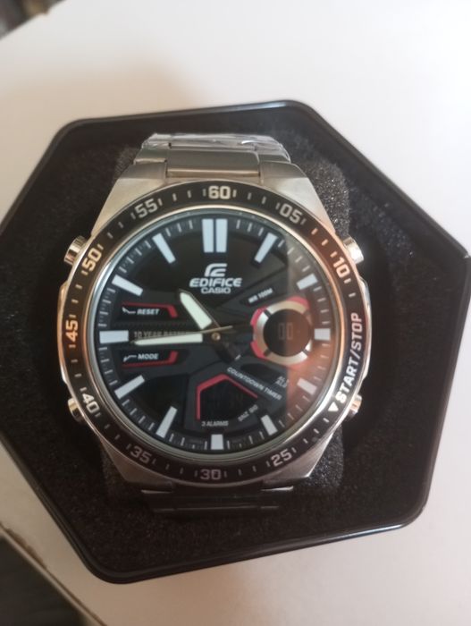 Часовник Casio Edifice