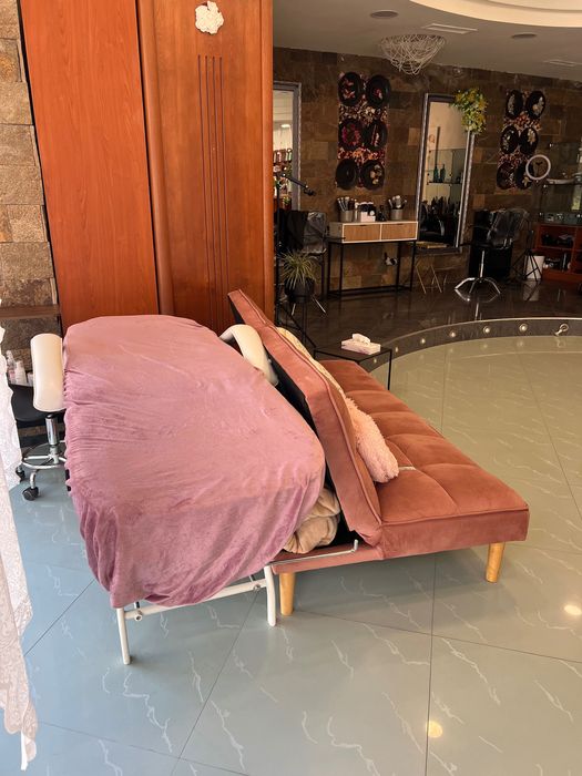 Продава се beauty салон в Бургас — Лазур