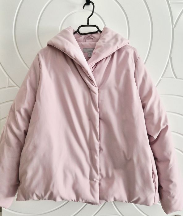 Зимно яке в цвят пудра "H&M"