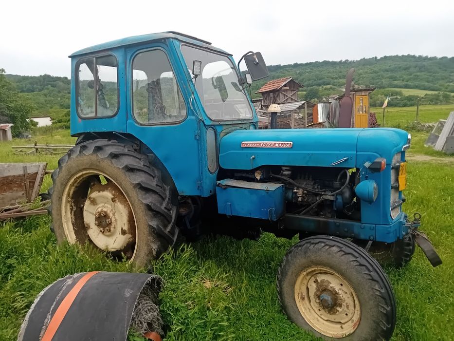 Vind tractor ford major