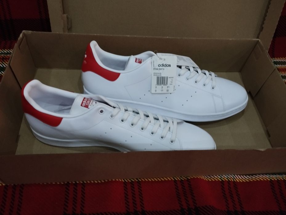 Нови кецове Fila, Adidas