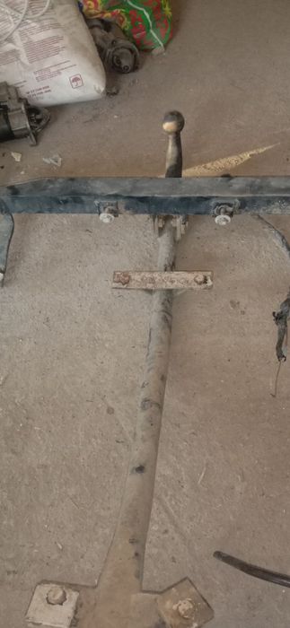 Фаркоп на ауди 80