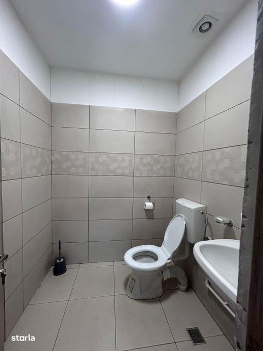 Spatiu comercial Ultracentral stradal,73mp, curte, cu posibilitate ext