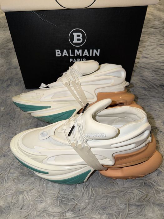 Balmain unicorn
