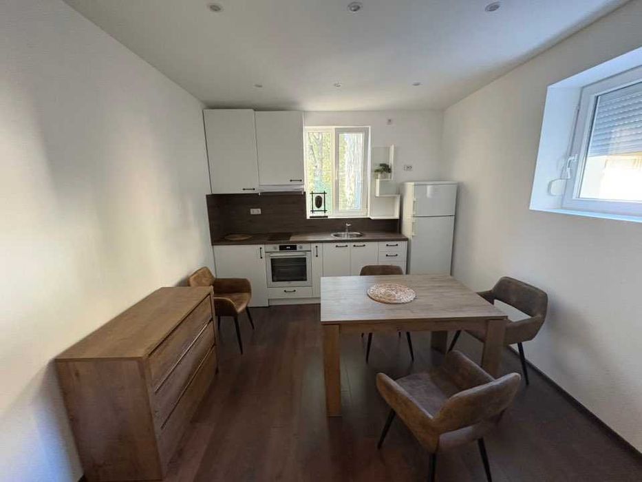 Дава се под наем Двустаен апартамент в София, Зона Б-18 - 60 кв.м за 620 € - Снимка #1