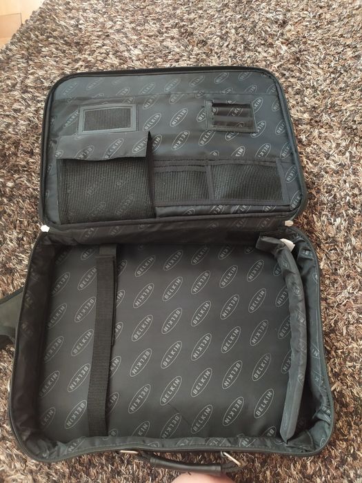 Чанта за лаптоп / документи