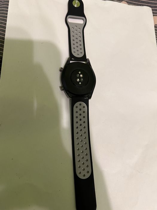 Смарт часовник Huawei