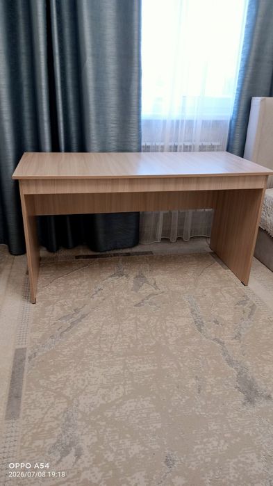Продам столы две штуки