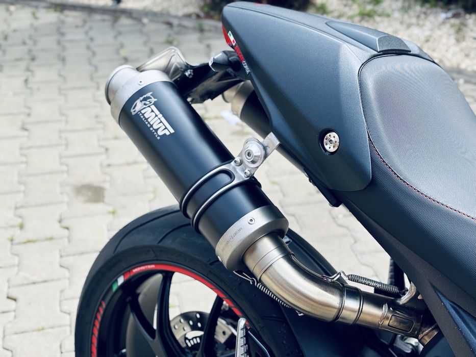 Ducati Monster 796
