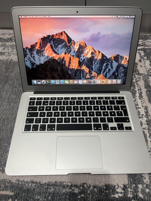 Macbook air i5 din 2011